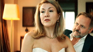 Sự thật phơi bày